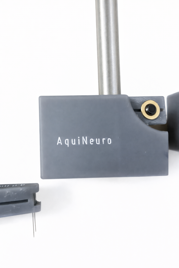 Holder sur mesure pour canule d'injection