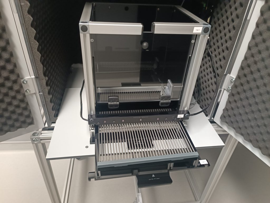 Modular Operant Chamber